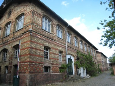 Ehemaliges Maschinenhaus in der Emil-Abderhalden-Strae  (Aufn.: H. Lhr)